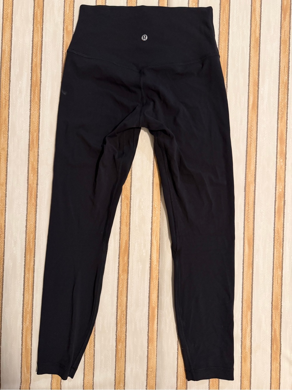 Lululemon Align Pants 25” Black Size 6